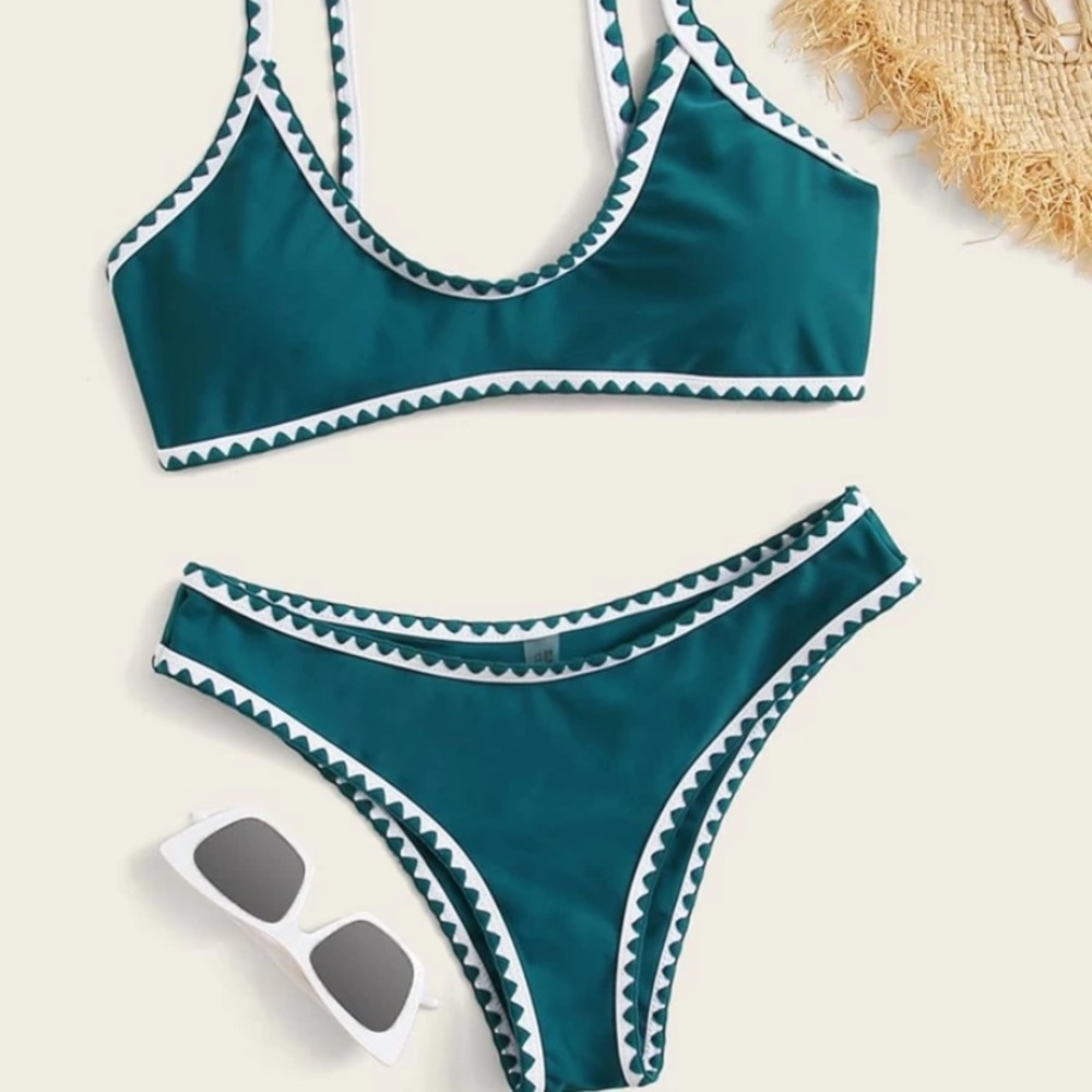 Bathing suit